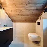 Stylish Near Resort, 200 M To Slopes & Lift Σπίτι διακοπών *