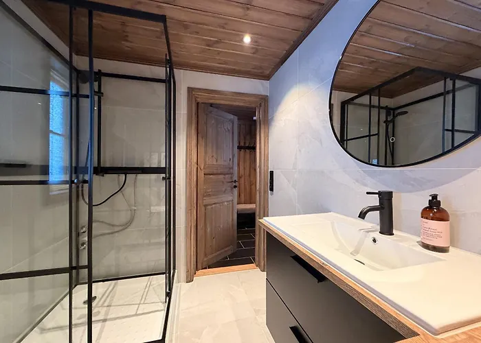 Semesterbostad Stylish Near Resort, 200 M To Slopes & Lift *